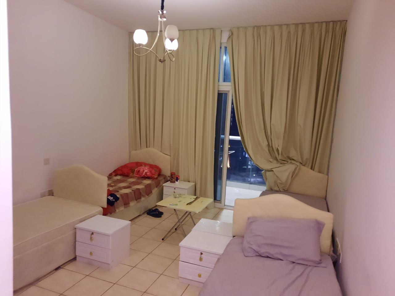 Partition available for lady in Barsha heights tecom